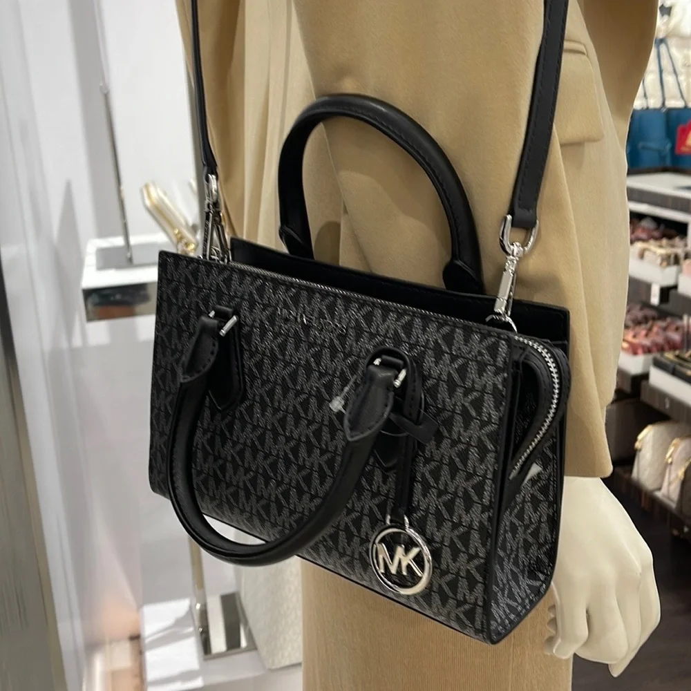 MICHAEL KORS
Sheila Small Faux Saffiano Leather Satchel
Black/Silver
NWT - Picture 6 of 16